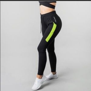 Alphalete Premium Jogger